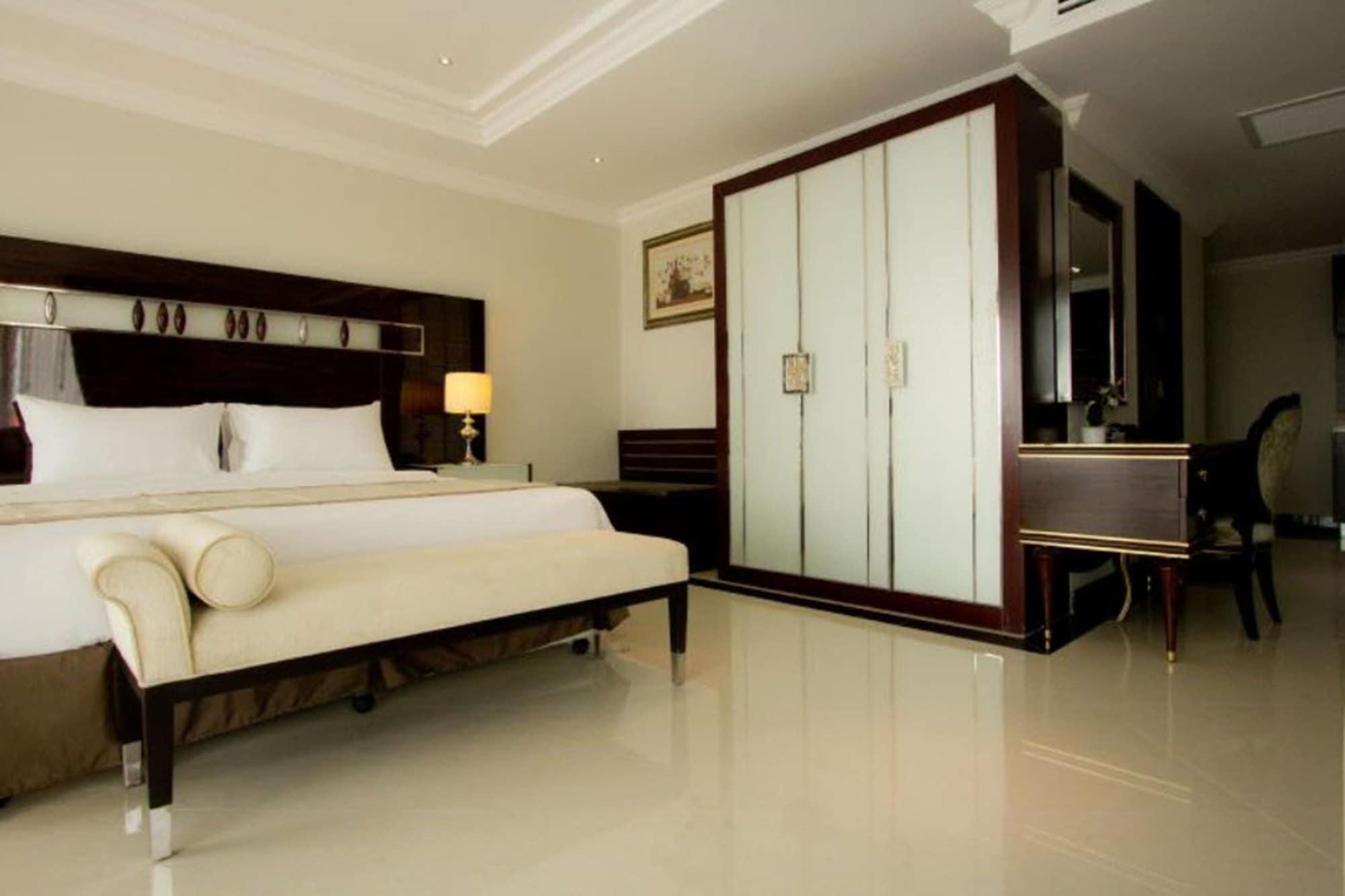 Lk Royal Wing Hotel Pattaya Bagian luar foto