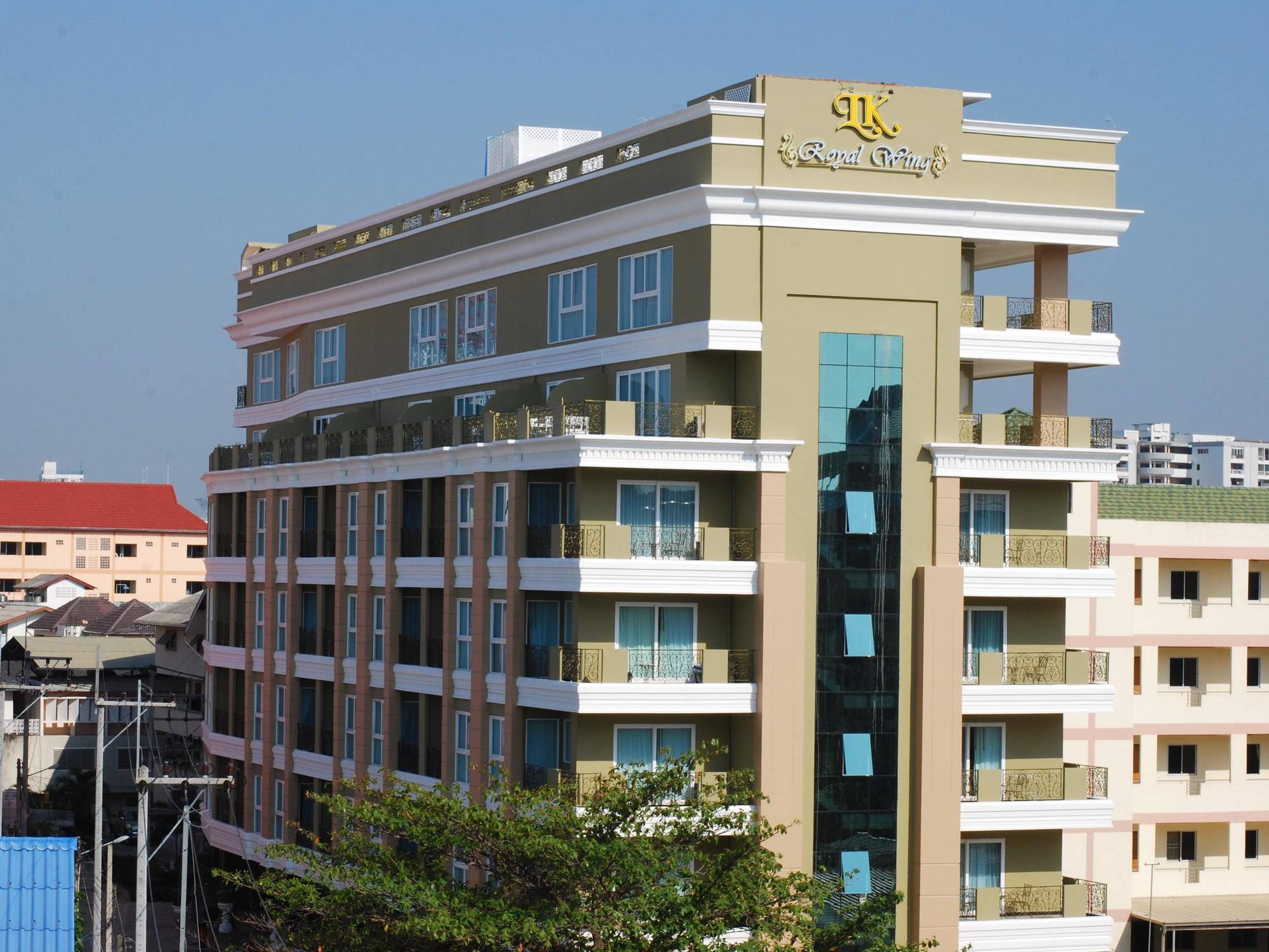 Lk Royal Wing Hotel Pattaya Bagian luar foto